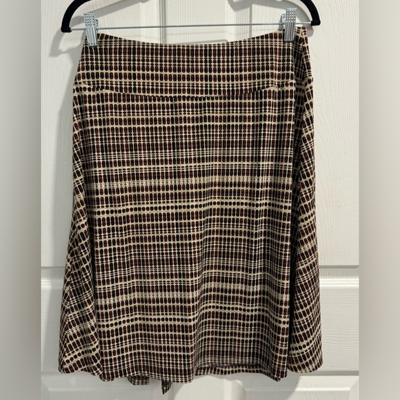 NY&Co. Brown/Tan A Line Below Knee Skirt. Size M. Faux Wrap w/side split at hem. - Picture 4 of 5